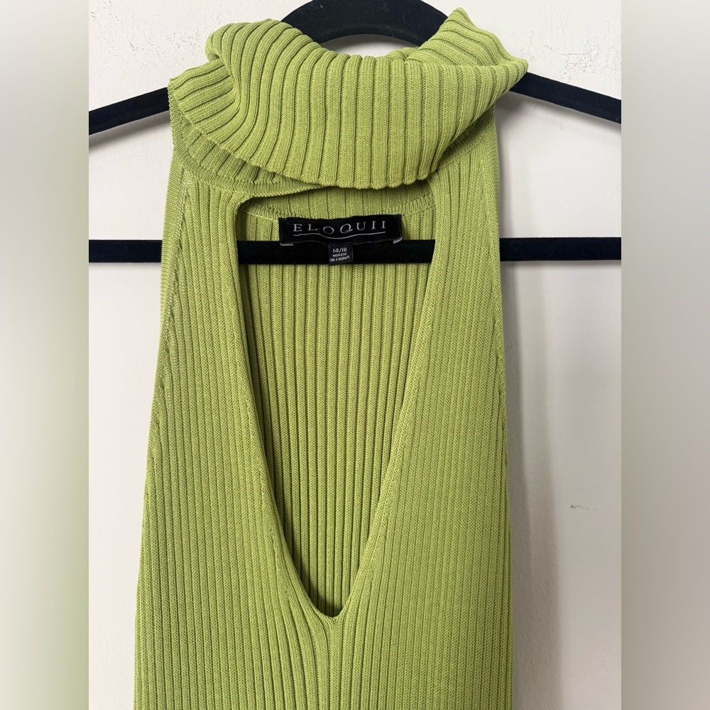 ELOQUII Green Ribbed Keyhole Front Sleeveless Turtle Neck Maxi Dress - Picture 6 of 8